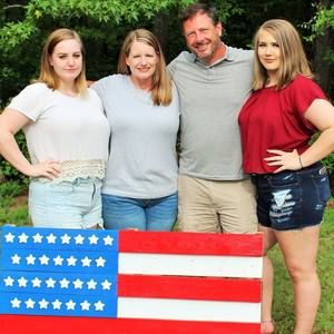 Meet your Posher, Joy